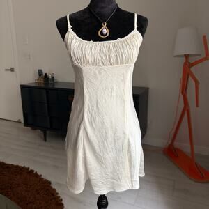 Vtg Victorias Secret Medium Cream Silk Nightgown Short Slip Dress Bridal Y2K